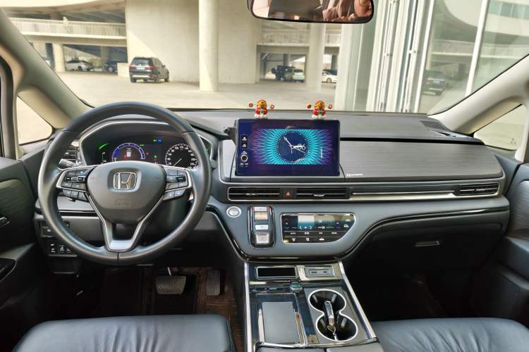 Used Honda Elysion 2024 2.0L eHEV Luxury Edition