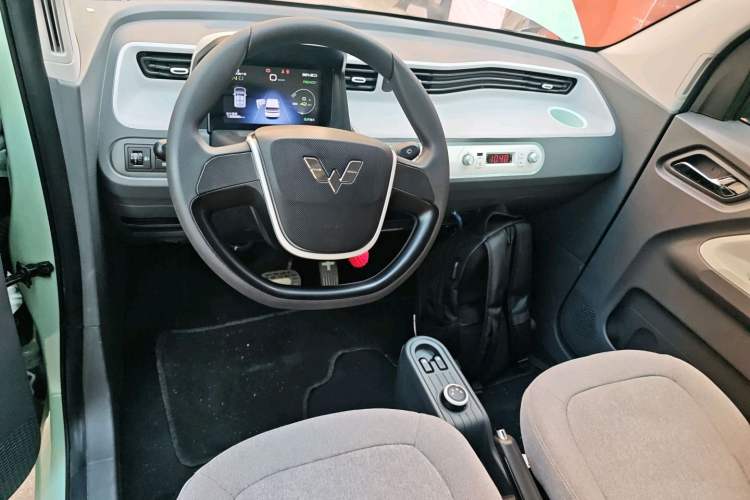 Used Wuling Hongguang MINIEV 2022 Macaron Fashion Model Lithium Iron Phosphate