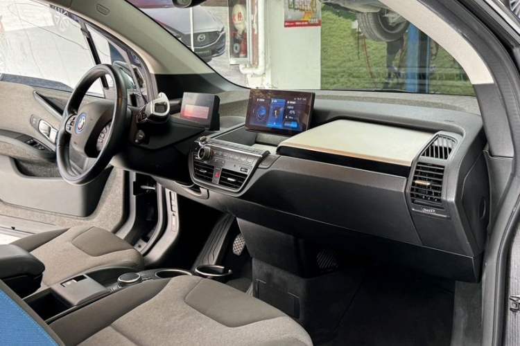 Used BMW i3 2020 Fast Charging and Smooth Driving Edition
