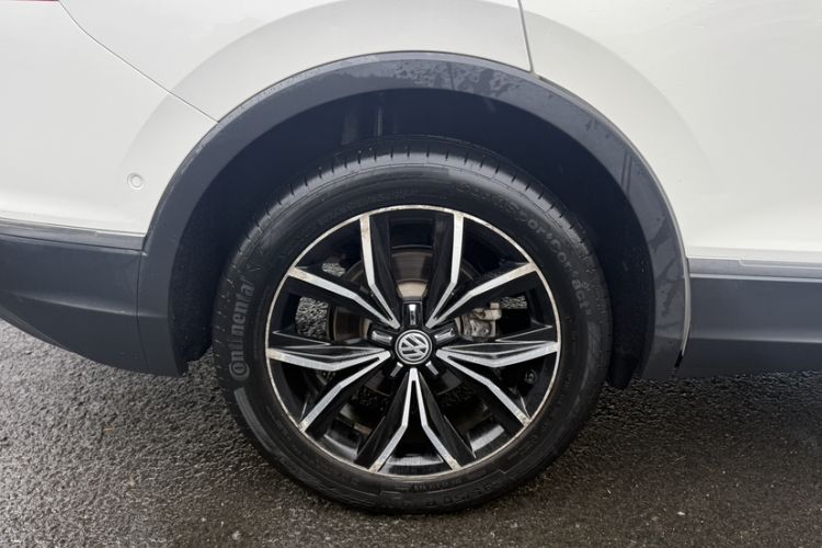 Used Volkswagen Tiguan L 2017 330TSI Automatic Two-Wheel Drive Flagship Edition Exterior 1