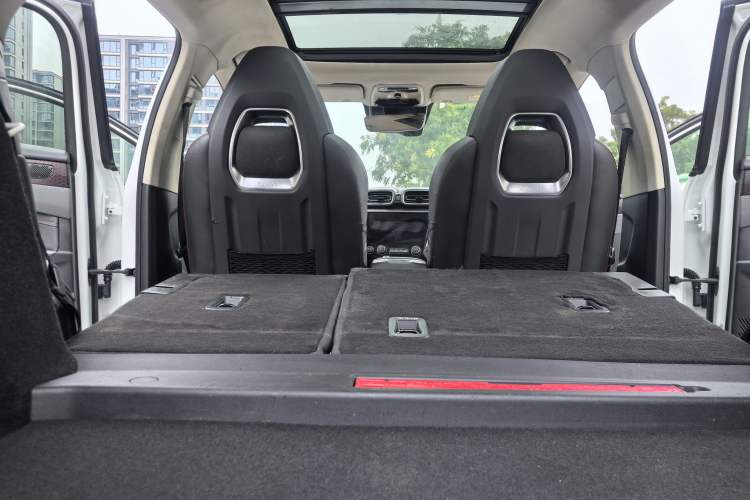 Used Lynk & Co 02 2018 1.5T DCT Two-Wheel Drive Pro Version China V Emission Standard
