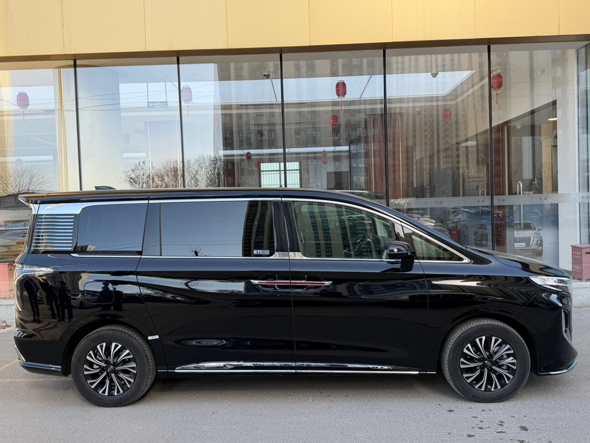 Hongqi HQ9 PHEV 2024 2.0T Four-Wheel Drive Business Edition — снимка 7