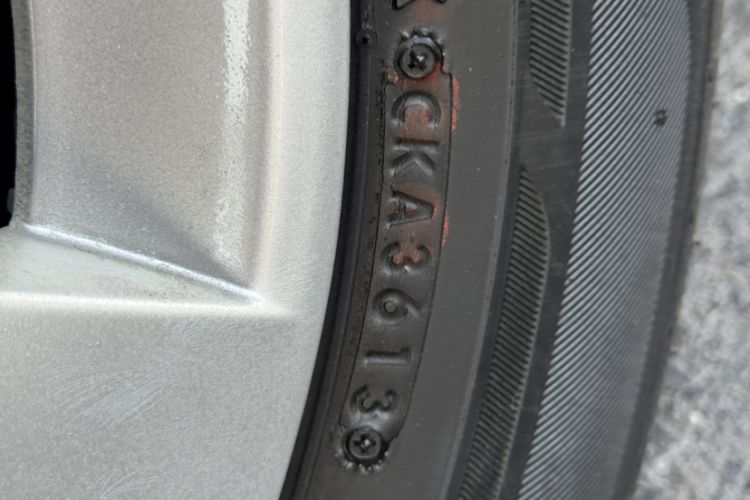 Used Nissan Livina 2013 1.6XE Manual Comfort Edition Interior 1