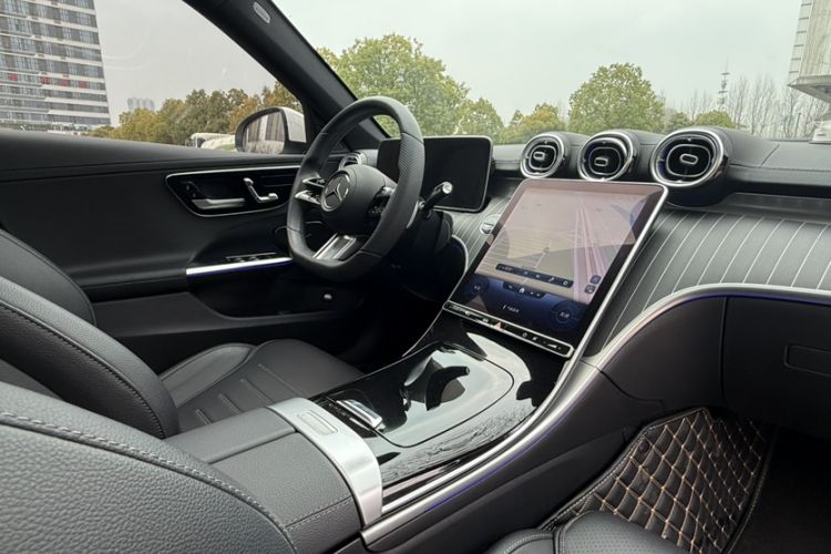 Used Mercedes-Benz C-Class 2022 Restyled C 260 L Sport Edition Interior 2