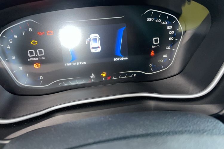 Used Geely Auto Vision X6 2019 1.4T Manual 4G Connect Premium Version China VI Standard
