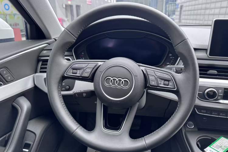 Used Audi A4L 2019 40 TFSI Fashion Version China V