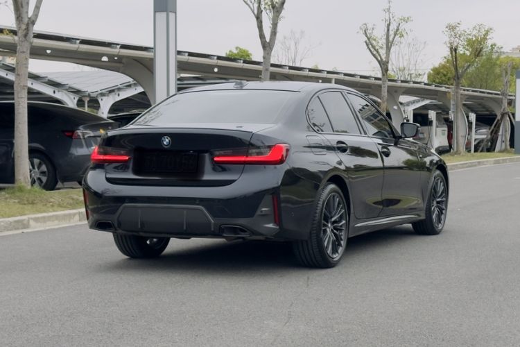 Used BMW 3 Series 2024 325i M Sport Night Edition Package Exterior 5