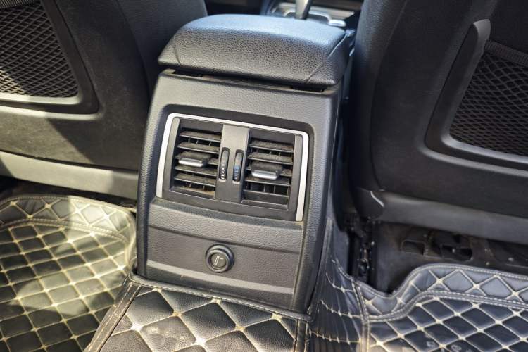 Used BMW 3 Series 2017 320Li Fashion Model Interior 5