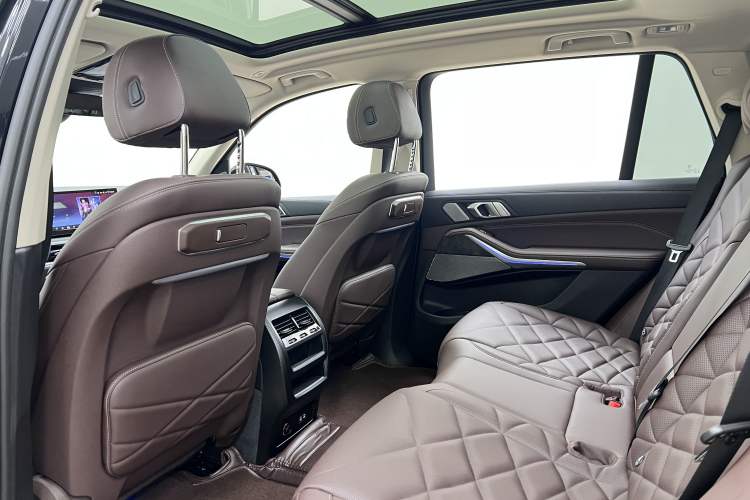 Used BMW X5 2023 xDrive 30Li Luxury M Sport Night Edition Package
