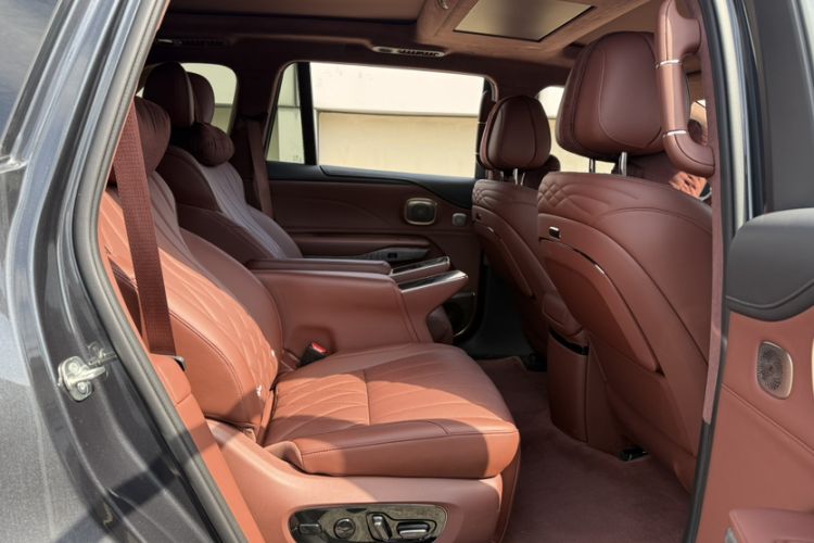 Used Hyptec HL 2025 700 Ultra Six-Seater All-Wheel-Drive LiDAR Version
