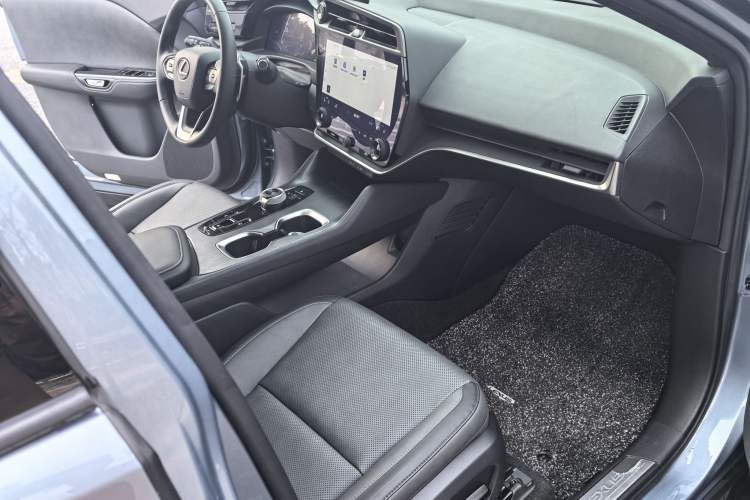 Used Lexus RZ 2023 450e All-Wheel Drive Luxury Edition