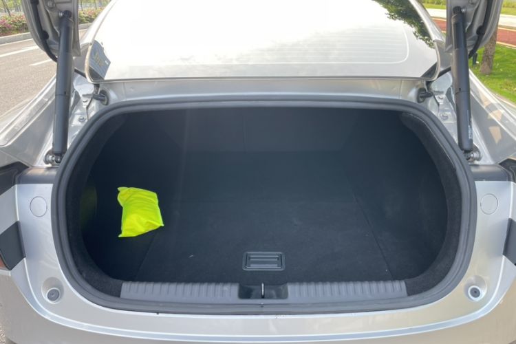 Used XPeng P7 2024 P7i 550 Pro