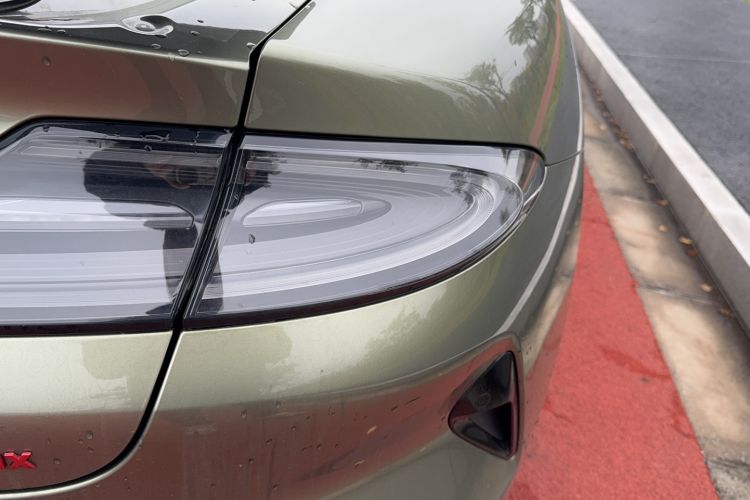 Used Xiaomi Auto SU7 2024 Four-Wheel Drive Ultra-Long Range Advanced Intelligent Driving Max Edition
