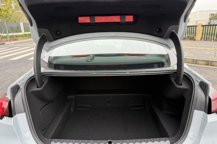 Used BMW 2 Series 2025 225L M Sport Night Edition Package Trunk