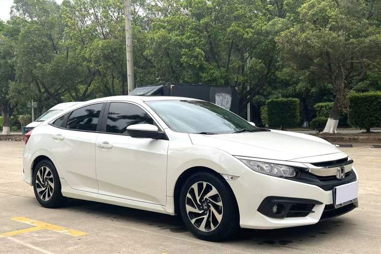 Used Honda Civic 2016 220TURBO CVT Luxury Edition Exterior 5