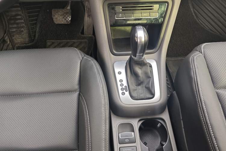 Used Volkswagen Sharan 2013 1.8TSI Standard Model
