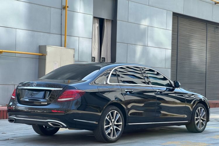 Used Mercedes-Benz E-Class 2018 Facelift E 300 L Luxury Edition Exterior 6