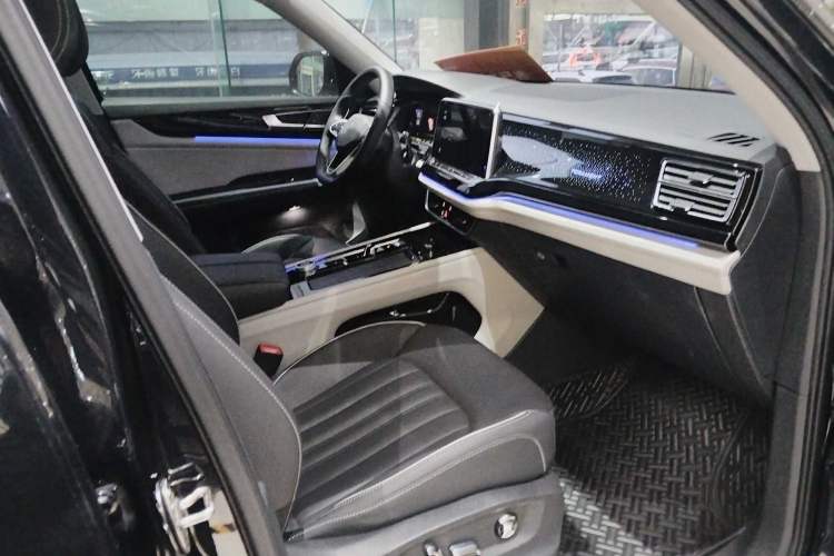 Used Volkswagen Teramont 2021 530 V6 Four-Wheel Drive Prestige Luxury Edition
