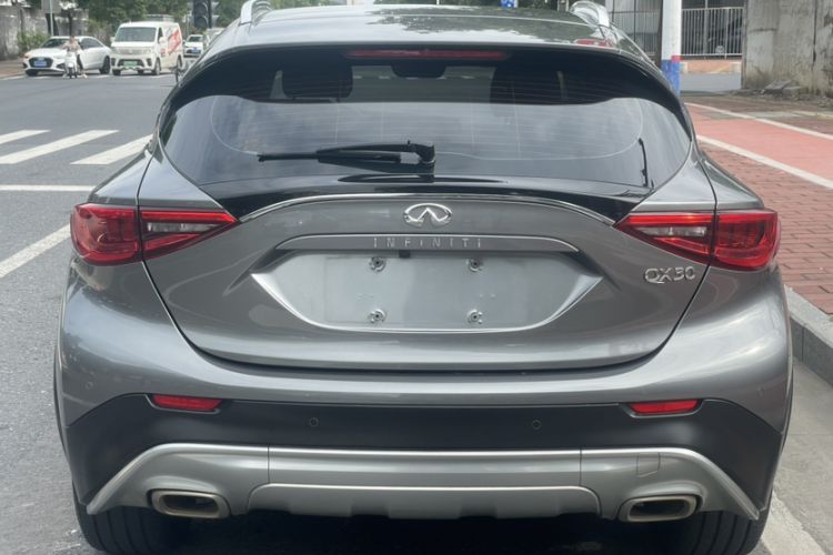 Used Infiniti QX30 2017 1.6T Two-Wheel-Drive Sport Edition