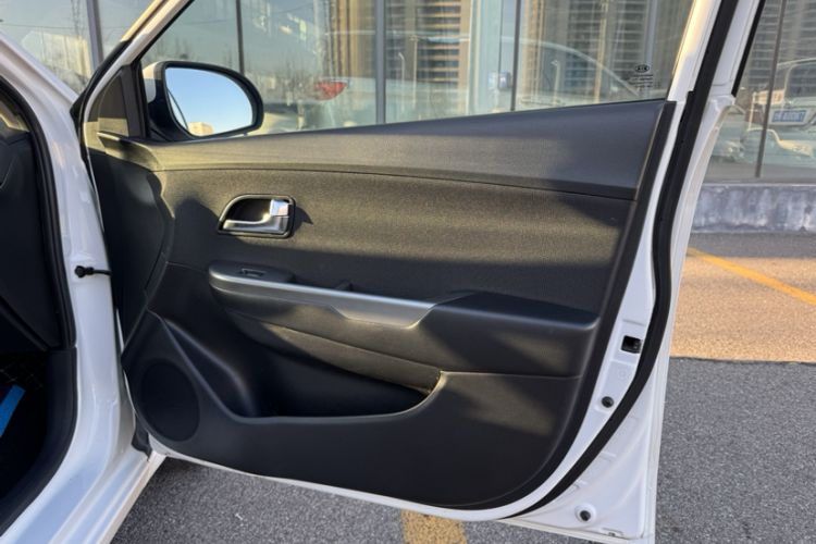 Used Kia K2 2015 Sedan 1.4L Automatic GLS