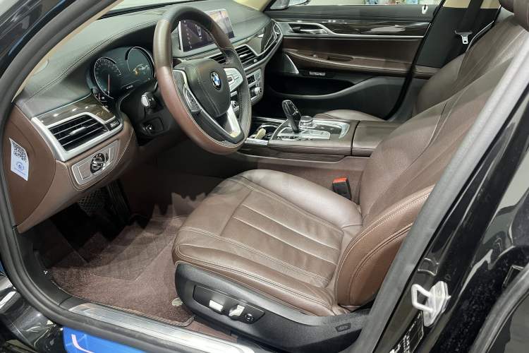 Used BMW 7 Series 2018 730Li Leading Model Excellence Package
