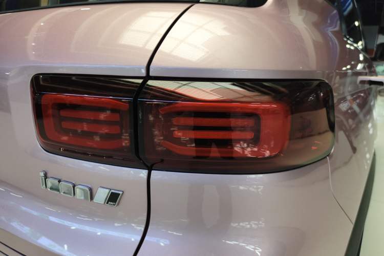 Used Geely Auto icon 2023 1.5TD Chocolate Luxe Edition
