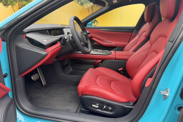 Used Xiaomi Auto SU7 2024 Four-Wheel Drive Ultra-Long Range Advanced Intelligent Driving Max Edition