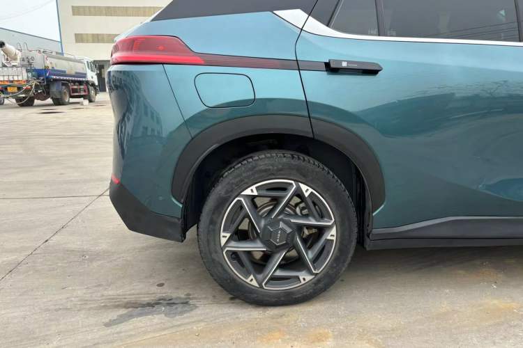 Used AION V 2023 Plus 70 Smart Enjoyment Seven-Seater Edition Ternary Lithium
