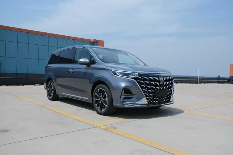 Used Roewe iMAX8 2023 400TGI Comfort Edition