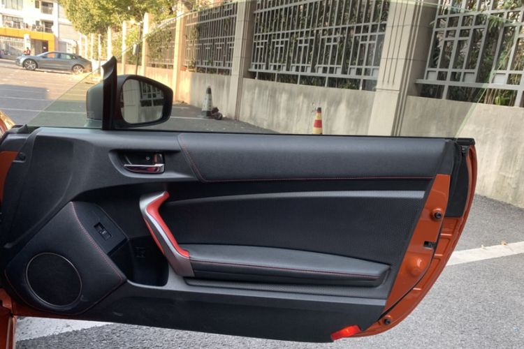 Used Toyota 86 2013 2.0L Automatic Luxury Version