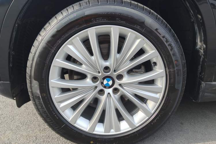 Used BMW X5 2017 xDrive28i
