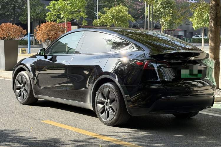 Used Tesla Model Y 2023 Rear-Wheel-Drive Version