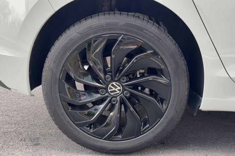 Used Volkswagen Golf 2023 Facelift 280TSI DSG Pro Exterior 2