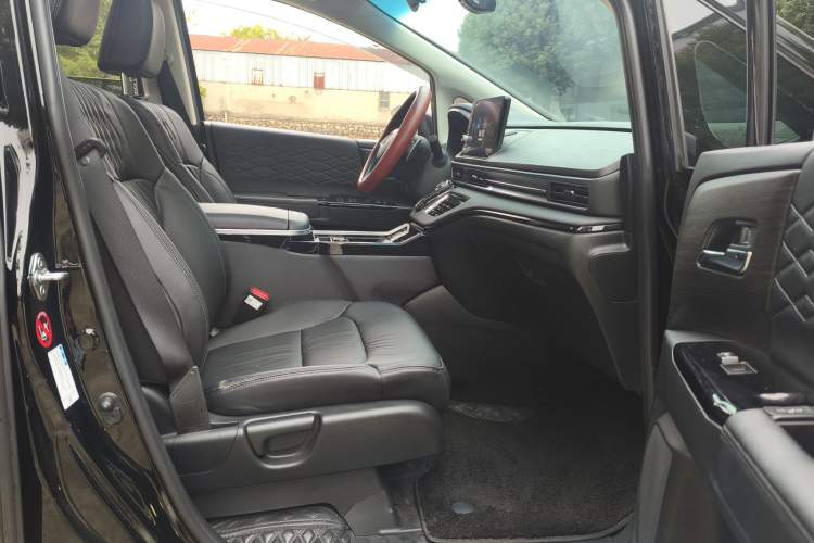 Used Honda Elysion 2022 2.0L eHEV Luxury Edition
