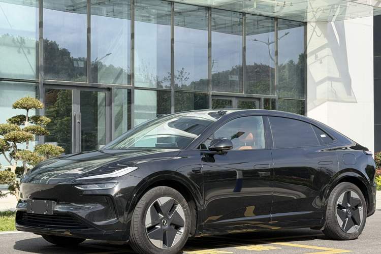 Used ONVO L60 2024 60 kWh Rear-Drive Version