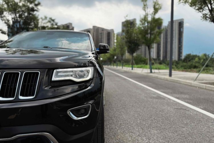 Used Jeep Grand Cherokee 2014 3.0L Comfort Navigation Edition