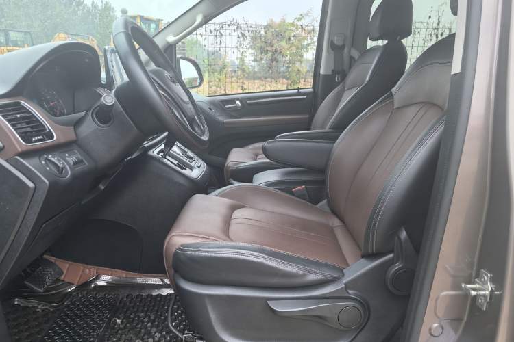 Used SAIC MAXUS G10 2016 2.0T Automatic Luxury Executive Edition