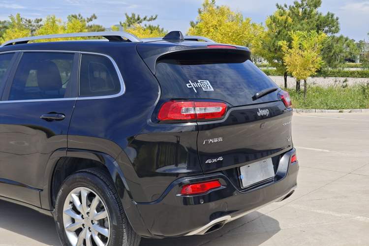 Used Jeep Cherokee 2017 2.4L Excellence Edition
