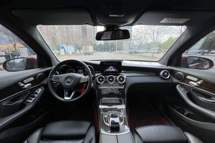 Used Mercedes-Benz GLC 2016 GLC 260 4MATIC Dynamic Edition