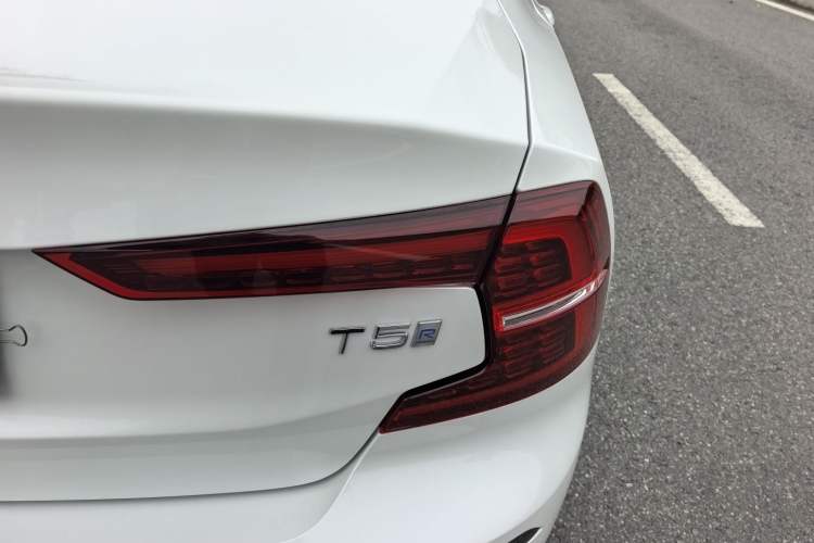 Used Volvo S60 2020 T5 Zhiya Sport Edition Exterior 8