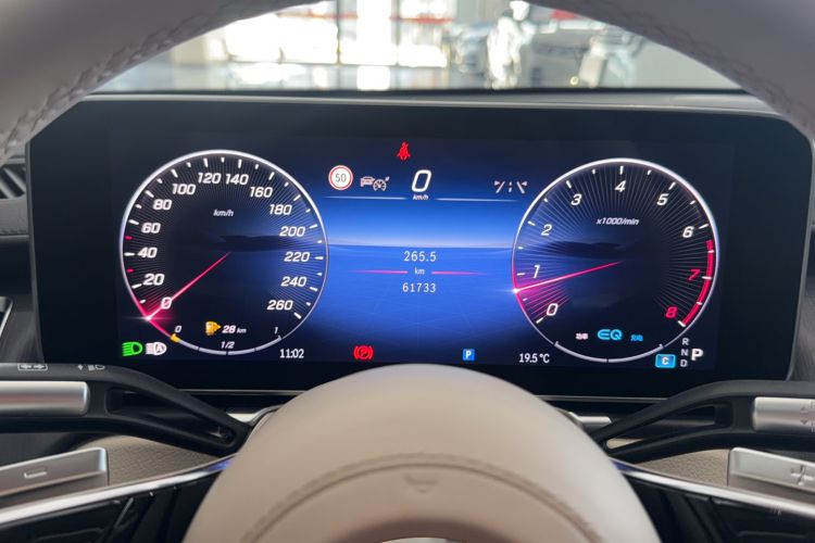 Used Mercedes-Benz S-Class 2022 S 400 L Business Model Odometer Close Up