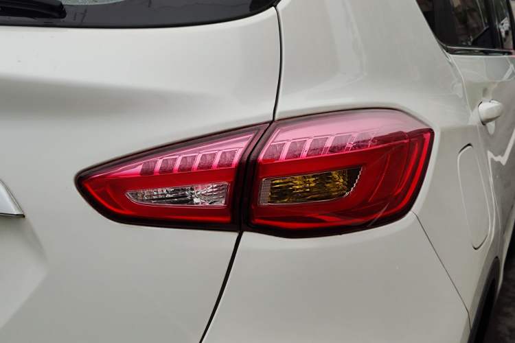 Used Dongfeng Aeolus AX5 2017 1.4T Automatic Fun Edition
