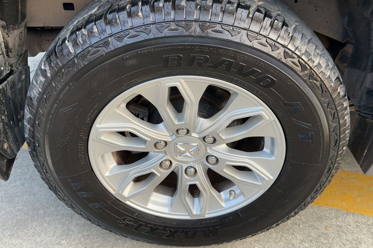 Used JMC Yusheng S350 2016 2.0T Automatic All-Wheel Drive Gasoline Ultra-Luxury 5-Seater
