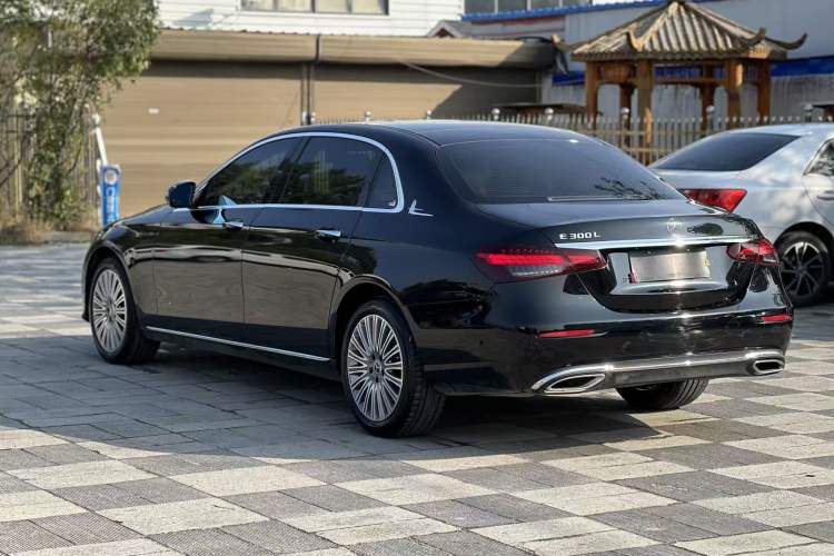 Used Mercedes-Benz E-Class 2022 Revised Version E 300 L Fashion Edition
