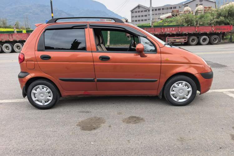 Used Baojun Lechi 2012 Revised 1.0L Manual P-TEC Standard Edition
