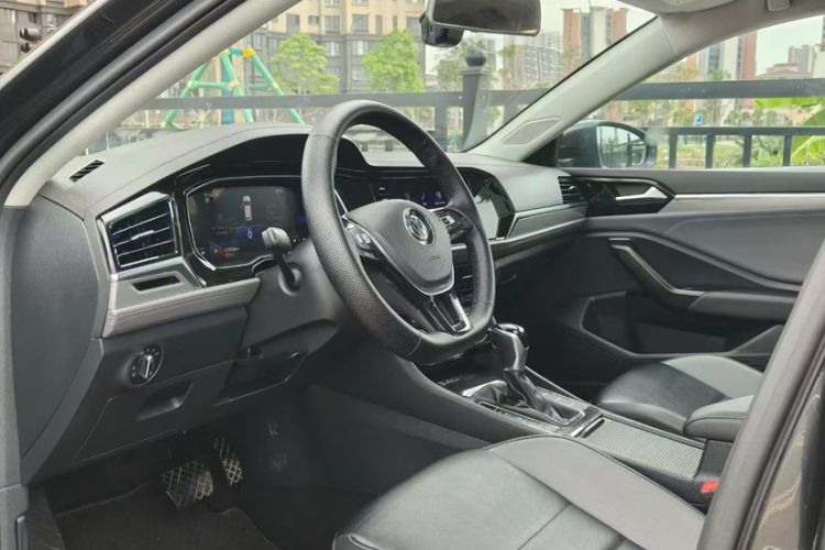 Used Volkswagen Sagitar 2021 280TSI DSG Comfort Connect Edition Interior 3