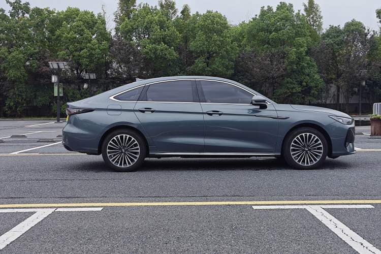 Used Chery Fengyun A8L 2025 1.5 TGDI 145 km Luxury Version
