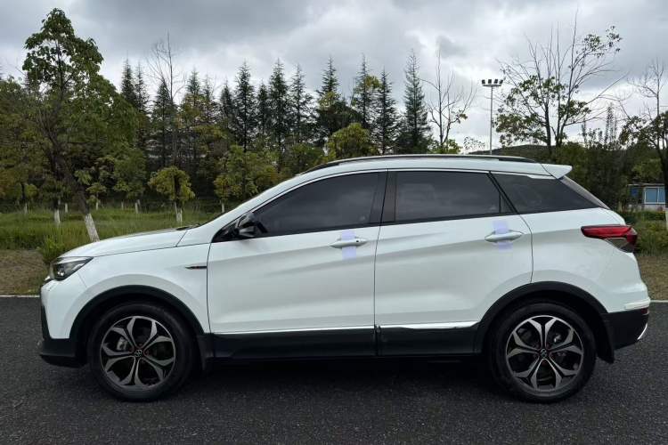 Used BAIC Beijing X5 2019 1.5T CVT New Smart Version China VI Emission Standard
