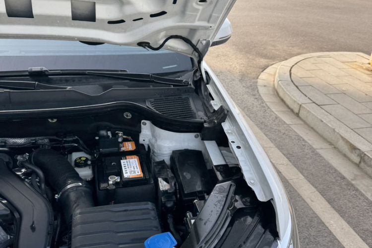 Used Volkswagen Tharu 2023 300TSI Two-Wheel-Drive Full Moon Edition Interior 7