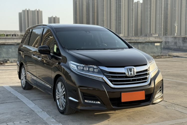 Used Honda Elysion 2016 2.4L Supreme Edition
